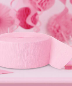 Lyserødt crepepapir i festlig pink dekoration – stemningsbillede.