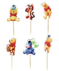 Peter Plys kagepynt med 24 stk forskellige figurer på pinde til børnefødselsdag, cupcakes og festkage