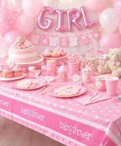 Pink babyshower bord med plastdug, kage, cupcakes, balloner og pynt til babyshower for pige.