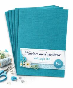 5 ark struktureret karton i A4-format i farven Lago blå, vist som produktbillede på hvid baggrund.
