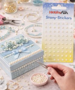 Kreativ hobbydekoration med selvklæbende halvperler fra HobbyFun, brugt til pyntning af æske og DIY-projekt