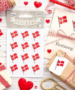 Selvklæbende Dannebrog flag oblater brugt til festsang, gave og dansk festpynt