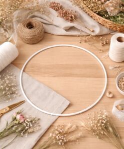Hvid metalring Ø15 cm til DIY hobby og dekoration – kreativ arbejdsbord