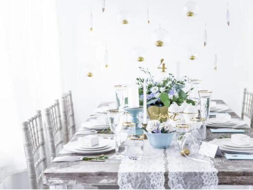 Bordkort hvide med guld grene
