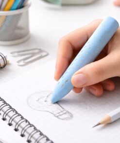 Faber-Castell Grip 2001 viskelæderpen i lyseblå brugt til præcis viskning af blyantstegning