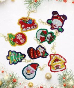 Lav selv Diamond Painting nøgleringe med 8 julemotiver – DIY julesæt med diamantsten og tilbehør