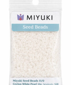 Miyuki Seed Beads 11/0 Ceylon White Pearl 10g farvekode 528 i original pose.