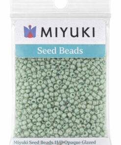 Produktbillede af Miyuki Seed Beads 11/0 i opaque glazed frosted rainbow celadon (farvekode 4701), 5g pose