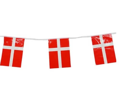 Flagguirlande med Dannebrog flag plast