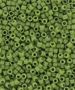 Miyuki Delica perler opaque matte avocado 1585