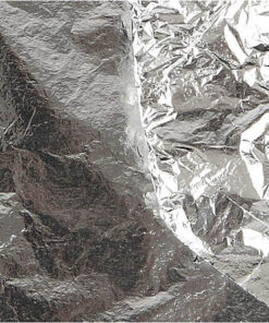 Ark af sølvfarvet bladmetal med krøllet, refleksiv overflade.