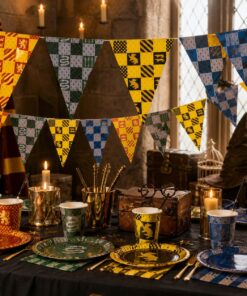 Harry Potter guirlande hængt op til børnefødselsdag med festbord, pynt og Hogwarts tema dekoration