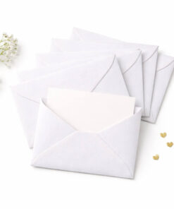 Hvide C7 kuverter 5-pak fra Papperix med struktureret papir og A7 kort i elegant packshot