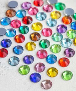 Rhinsten 4mm Mix – farverige, facetslebne pynterhinsten til kreative projekter.