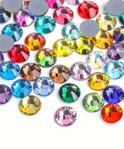 Rhinsten 4mm Mix – farverige, facetslebne pynterhinsten til kreative projekter.