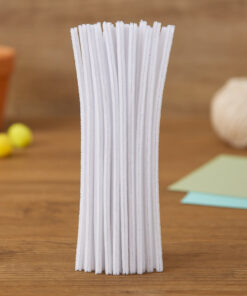 Hvide piberensere 6 mm x 30 cm i en bunke – pakke med 25 stk. chenille piberensere til hobby og DIY