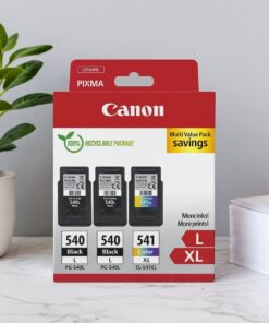 Canon PG-540L x2 og CL-541XL Multipack med to sorte højkapacitetspatroner og én XL-farvepatron – originalt Canon-blæk til skarpe og holdbare udskrifter.