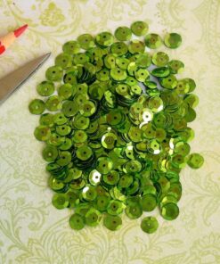 Bladgrønne metallic palietter, 6 mm, samlet i en tæt bunke – pakke med 500 stk.