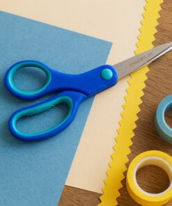 Staedtler Noris venstrehånds saks 14 cm med ergonomiske greb og afrundede stålklinger.