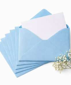 Lyseblå C7 kuverter i 5-pak fra Papperix med hvidt kort, vist som rent produkt packshot.